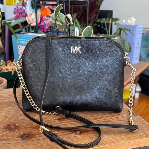Michael Kors Black Crossbody with Gold Chain - Picture 1 of 5